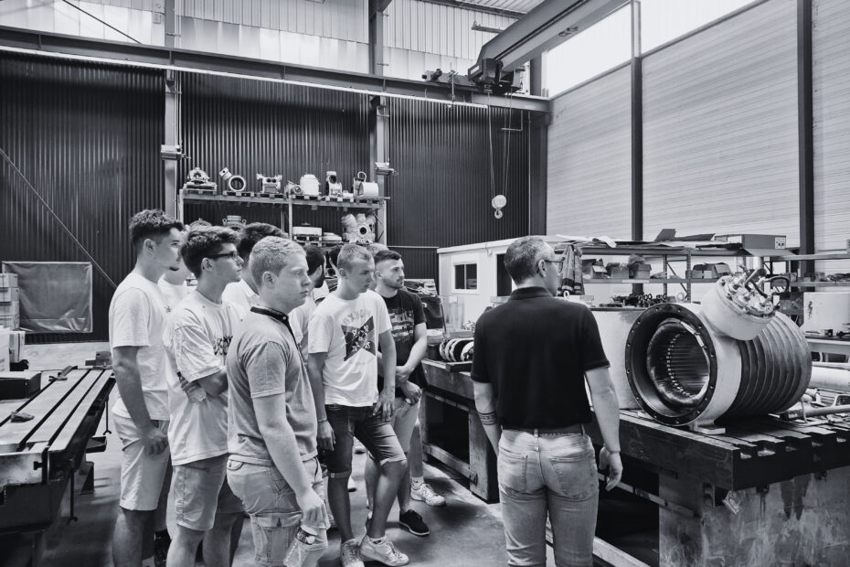 Les BETS FED de l'Eurespace Cholet en visite chez Mayekawa France